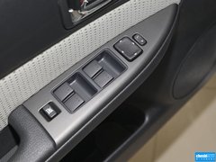 2013款 2.0L 自动 时尚型