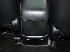 2013款 2.0L 自动 超豪华型