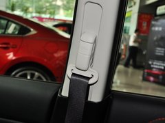 2013款 2.0L 自动 超豪华型