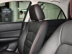 2013款 2.0L 自动 超豪华型
