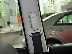 2013款 2.0L 自动 超豪华型