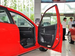 2013款 2.0L 自动 超豪华型