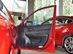 2013款 2.0L 自动 超豪华型