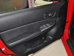 2013款 2.0L 自动 超豪华型