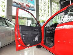 2013款 2.0L 自动 超豪华型