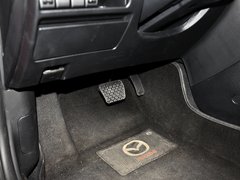 2013款 2.0L 自动 超豪华型