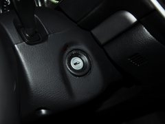 2013款 2.0L 自动 超豪华型
