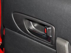 2013款 2.0L 自动 超豪华型