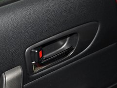 2013款 2.0L 自动 超豪华型