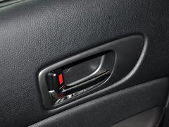 2013款 2.0L 自动 超豪华型
