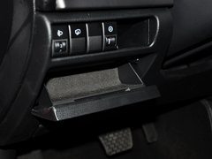 2013款 2.0L 自动 超豪华型