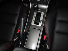 2013款 2.0L 自动 超豪华型