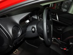 2013款 2.0L 自动 超豪华型