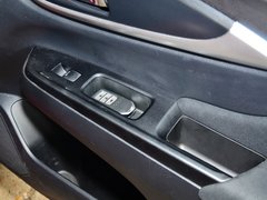 2013款 2.0L 标准型