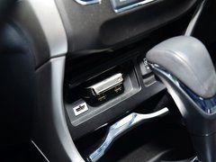 2013款 2.0L 标准型