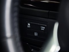 2013款 2.0L 标准型