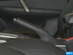 2013款 2.0L 自动 超豪华型
