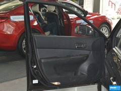 2013款 2.0L 自动 超豪华型