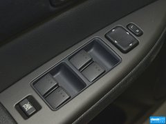 2013款 2.0L 自动 超豪华型