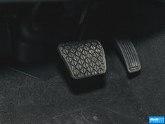 2013款 2.0L 自动 超豪华型