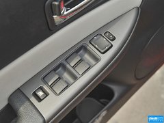 2013款 2.0L 自动 超豪华型