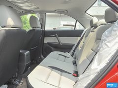 2013款 2.0L 自动 超豪华型