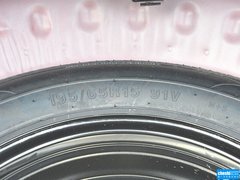 2013款 2.0L 自动 超豪华型