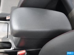 2013款 2.0L 自动 超豪华型