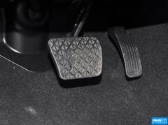 2013款 2.0L 自动 超豪华型