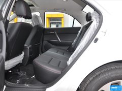 2013款 2.0L 自动 超豪华型