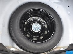 2013款 2.0L 自动 超豪华型