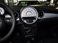 2013款 1.6L AT ONE 限量第二款