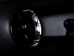2013款 1.6L AT ONE 限量第一款
