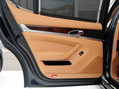 2014款 4.8T DCT Executive