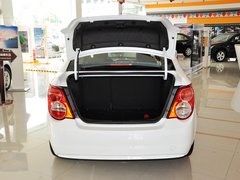 2013款 三厢 1.6L 自动 风尚影音版