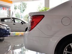 2013款 三厢 1.6L 自动 风尚影音版