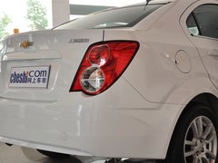 2013款 三厢 1.6L 自动 风尚影音版