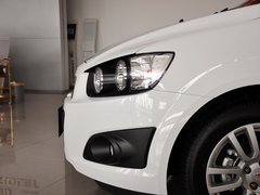 2013款 三厢 1.6L 自动 风尚影音版