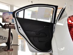 2013款 三厢 1.6L 自动 风尚影音版