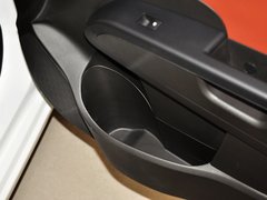 2013款 三厢 1.6L 自动 风尚影音版
