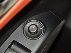 2013款 三厢 1.6L 自动 风尚影音版