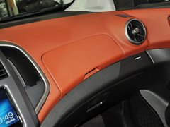 2013款 三厢 1.6L 自动 风尚影音版