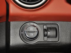 2013款 三厢 1.6L 自动 风尚影音版