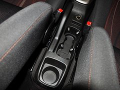 2013款 三厢 1.6L 自动 风尚影音版
