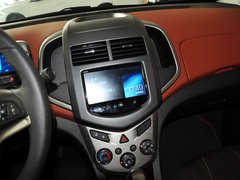 2013款 三厢 1.6L 自动 风尚影音版