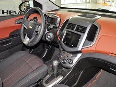 2013款 三厢 1.6L 自动 风尚影音版