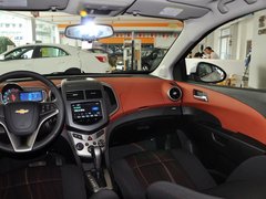 2013款 三厢 1.6L 自动 风尚影音版