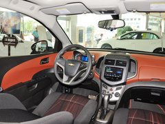 2013款 三厢 1.6L 自动 风尚影音版