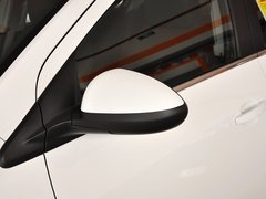 2013款 三厢 1.6L 自动 风尚影音版