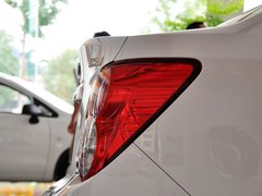 2013款 三厢 1.6L 自动 风尚影音版